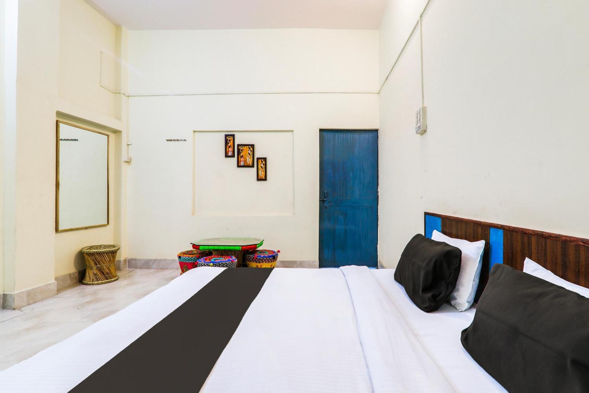 Hotel O Shree Hotel Mriduni Варанаси Экстерьер фото